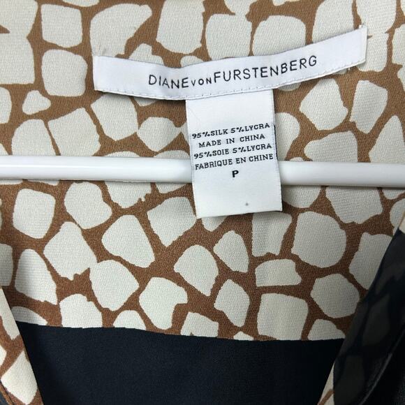 Diane Von Furstenberg | "Squaretan' Silk Crepe Dress in Multi Crackle si… - Picture 8 of 8